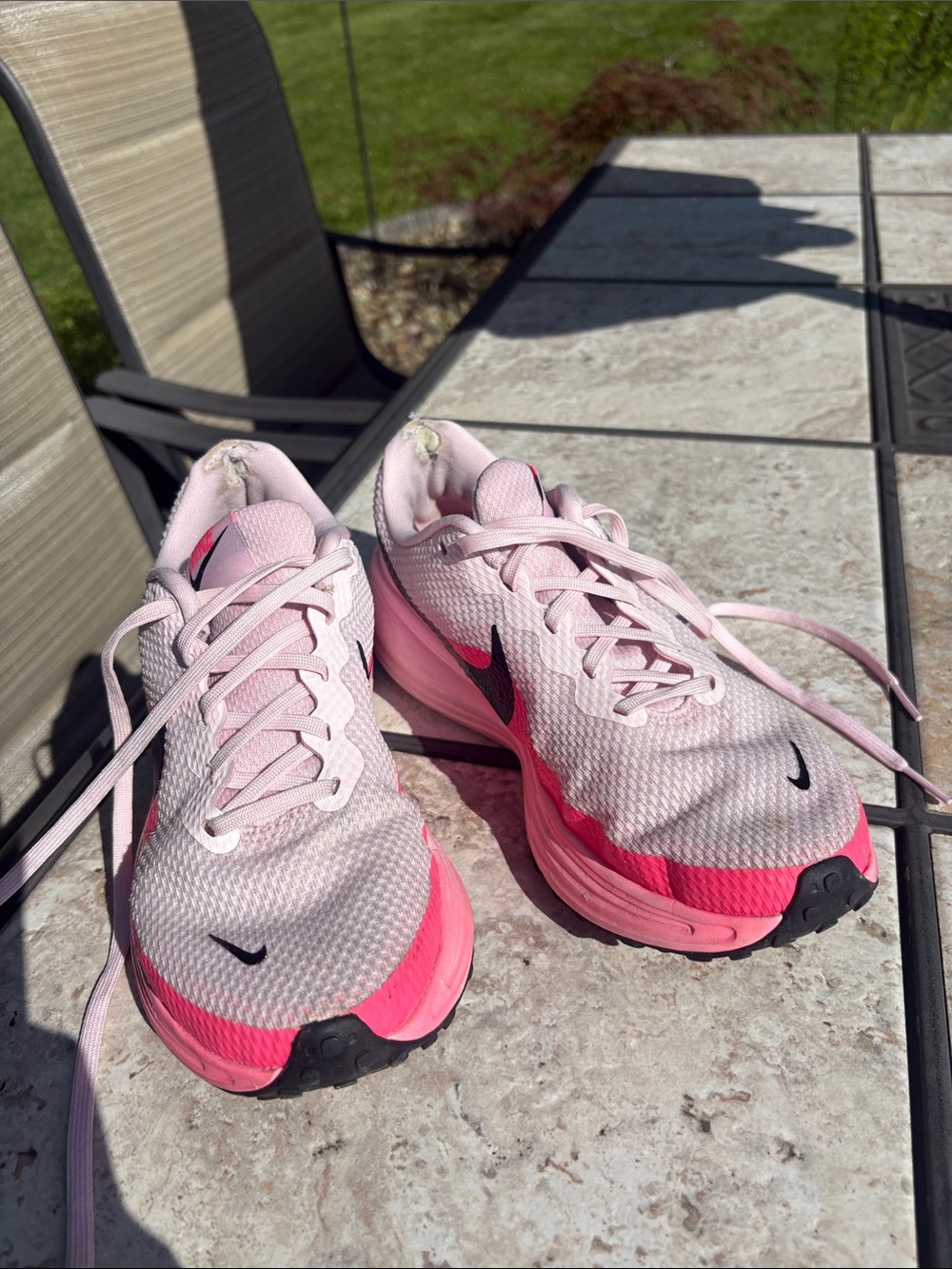 Nike Women's Light Pink and Hot Pink Running Shoes